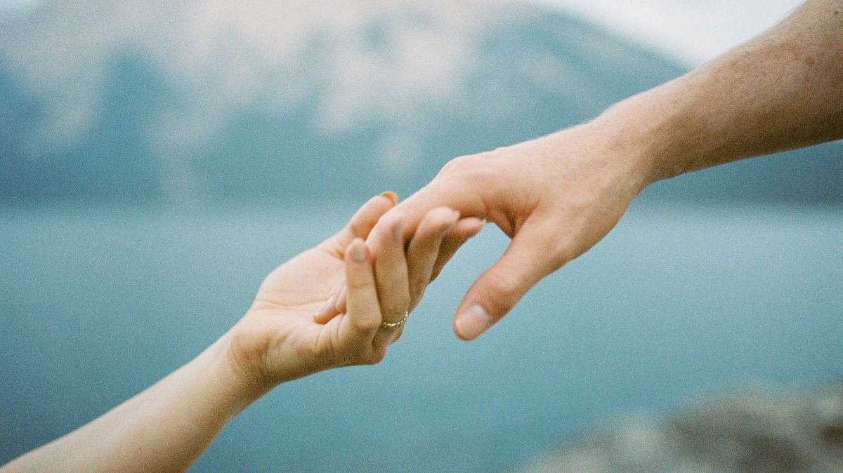Kouzlo partnerského dotyku: Pohlazení je nejlepší projev lásky i lék